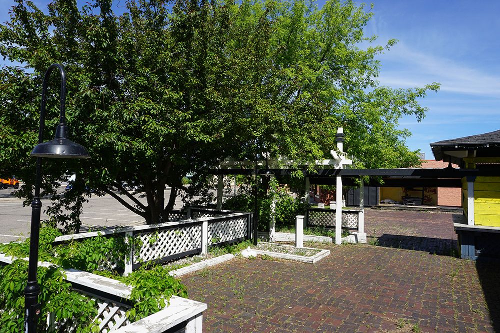 128 1st St W, Bemidji, MN 56601